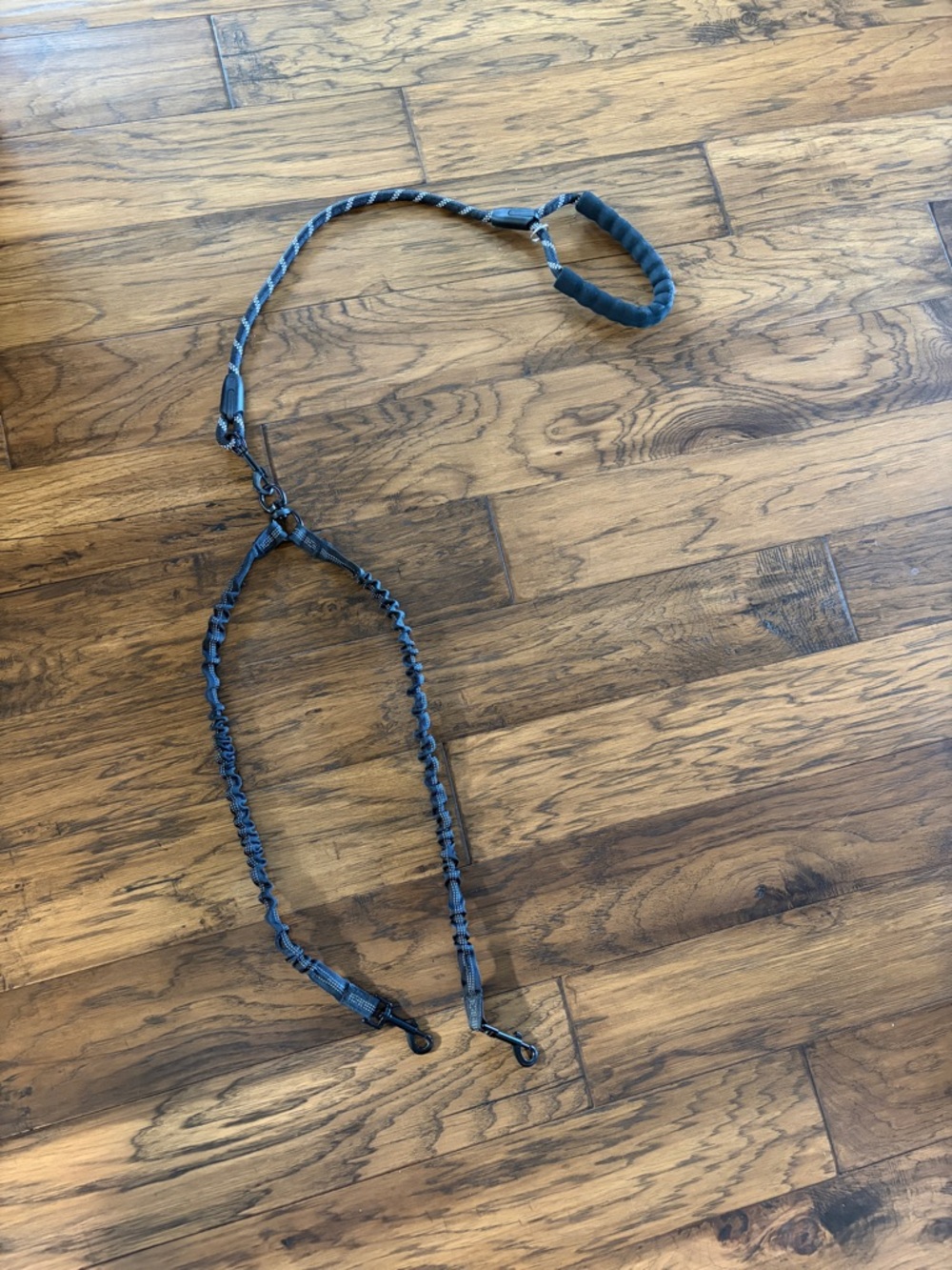 Adjustable Black Padded Dog Leash with Dual Clip Bungee/ never used